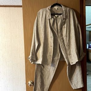 Linen crop pant suit